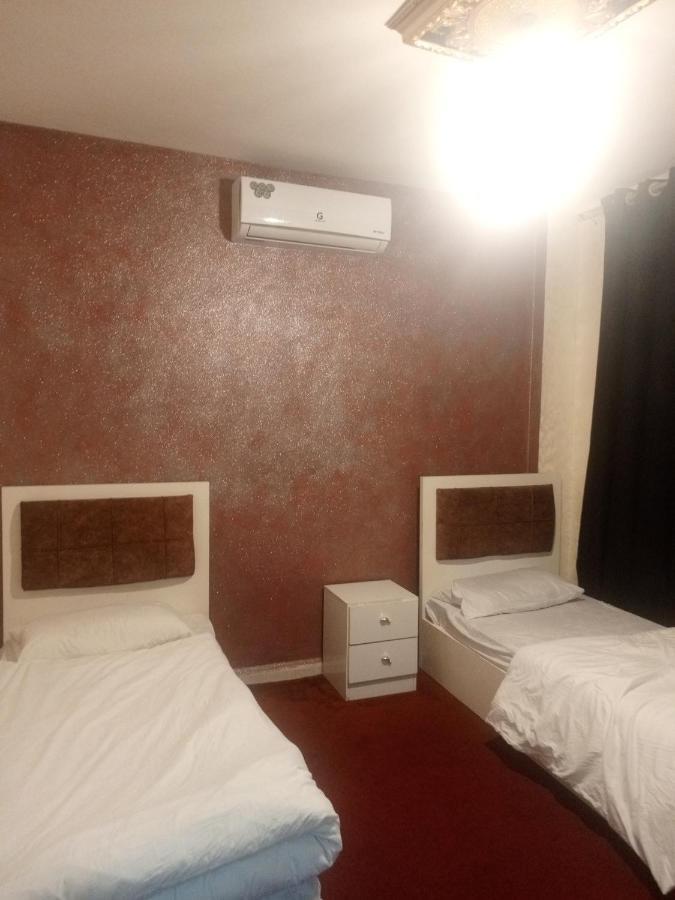 Jarajreh Apartments/ Hotel Al Al Karak Extérieur photo