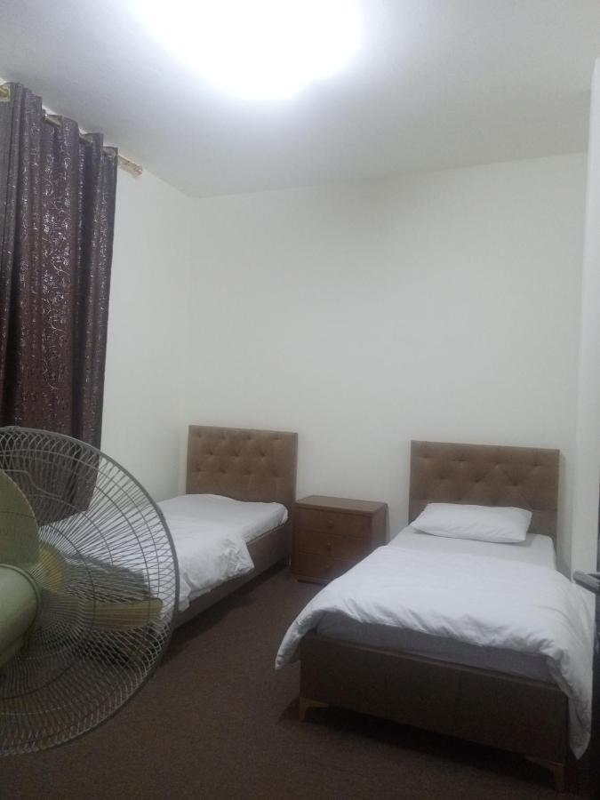 Jarajreh Apartments/ Hotel Al Al Karak Extérieur photo