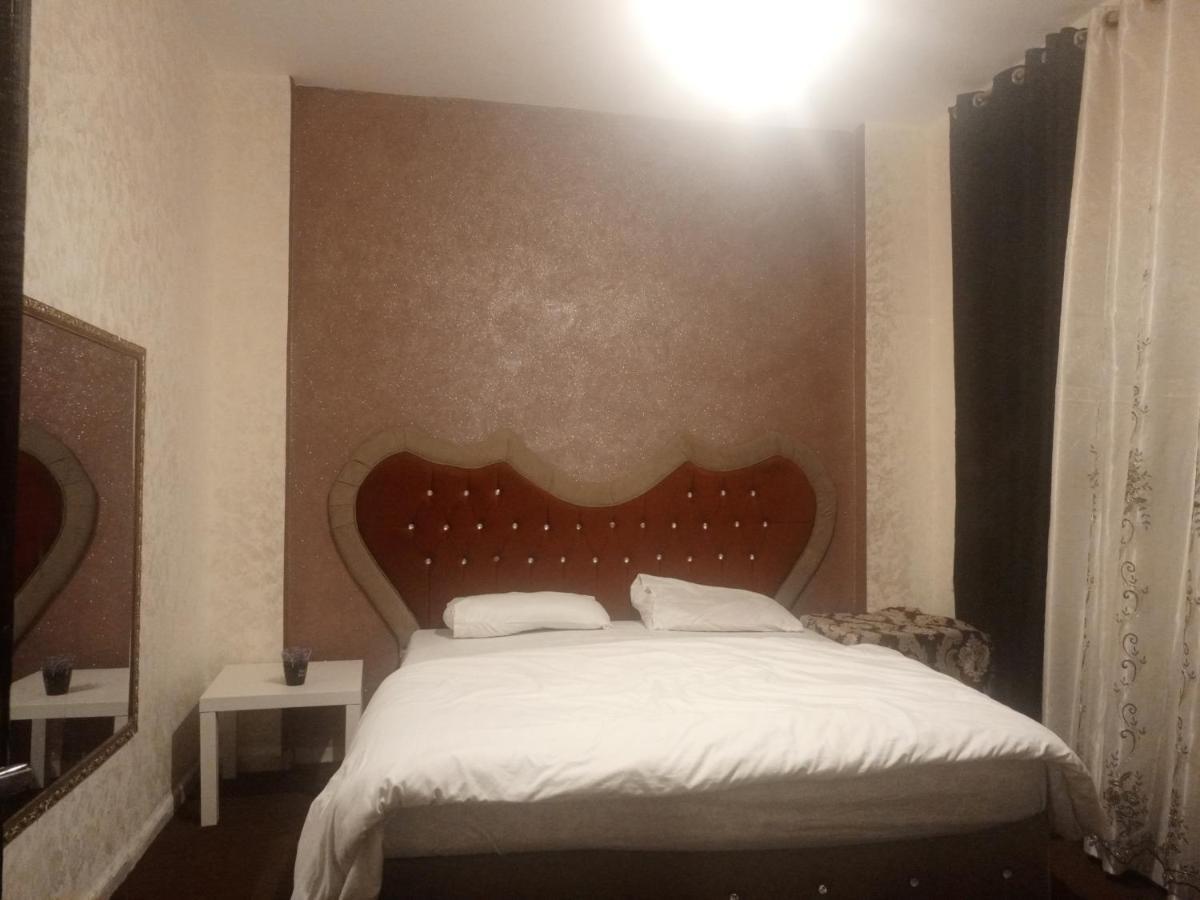 Jarajreh Apartments/ Hotel Al Al Karak Extérieur photo
