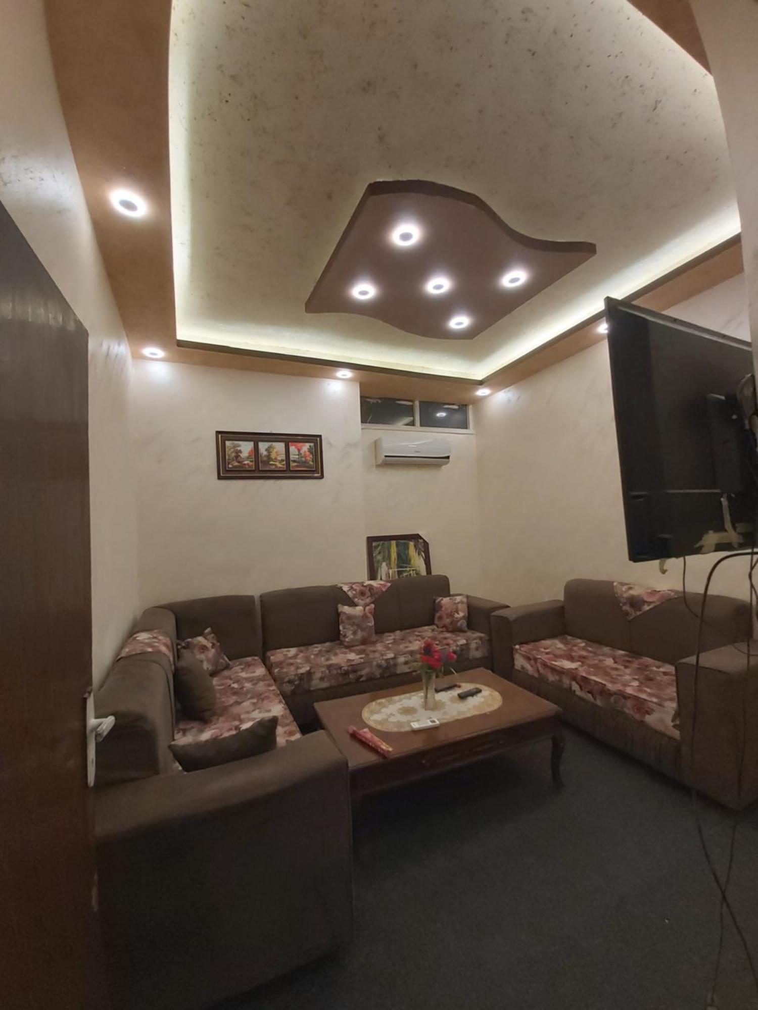 Jarajreh Apartments/ Hotel Al Al Karak Chambre photo