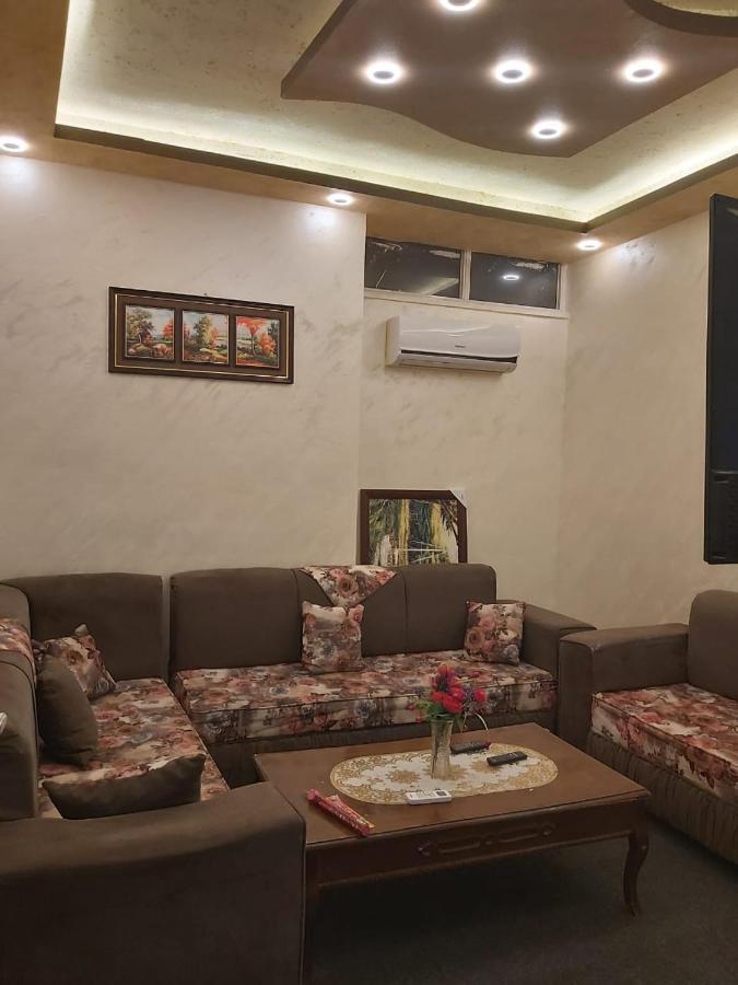 Jarajreh Apartments/ Hotel Al Al Karak Extérieur photo